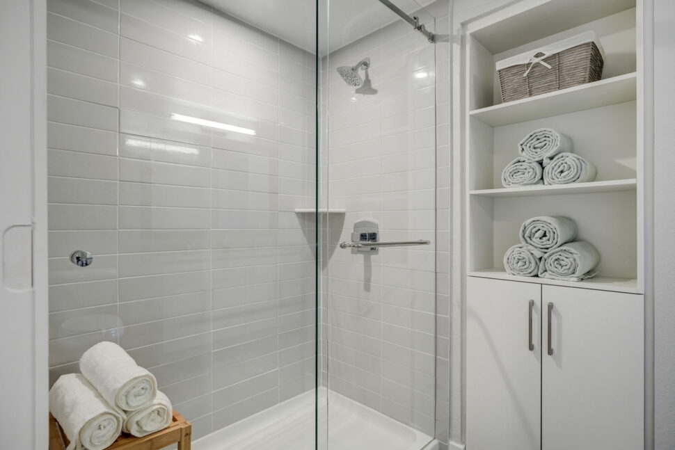 Elegant Bathrooms at Everly Apts in Naples