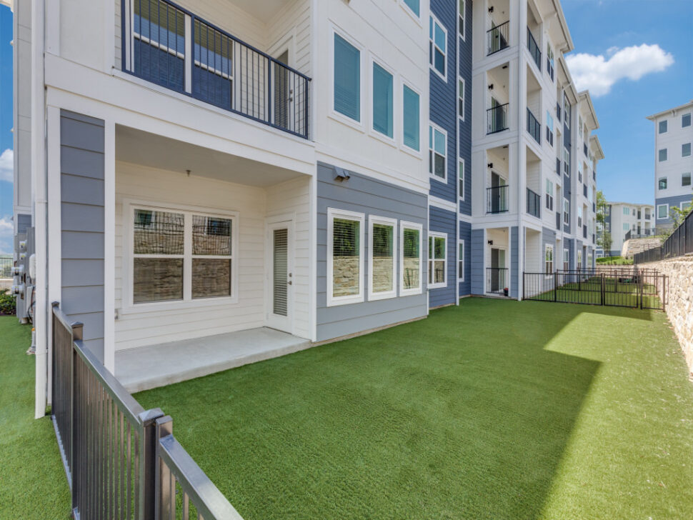 Ivy Heights- private backyards