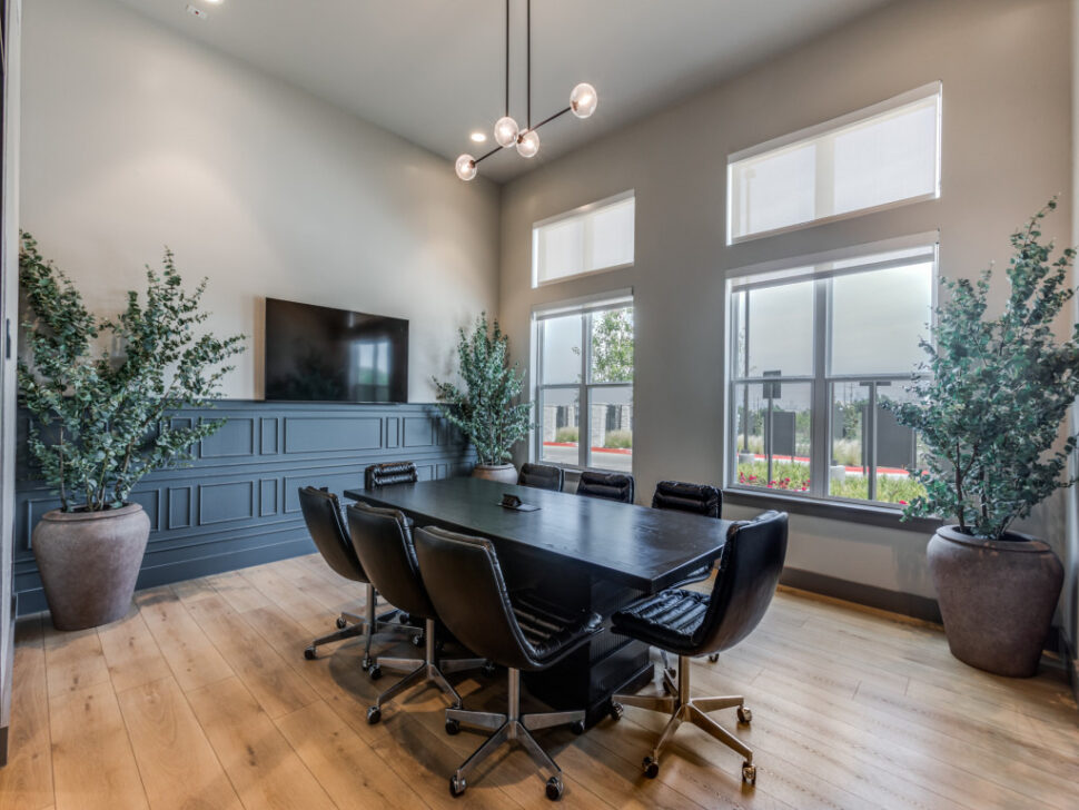 Ivy Heights - Austin Tx Conference Room